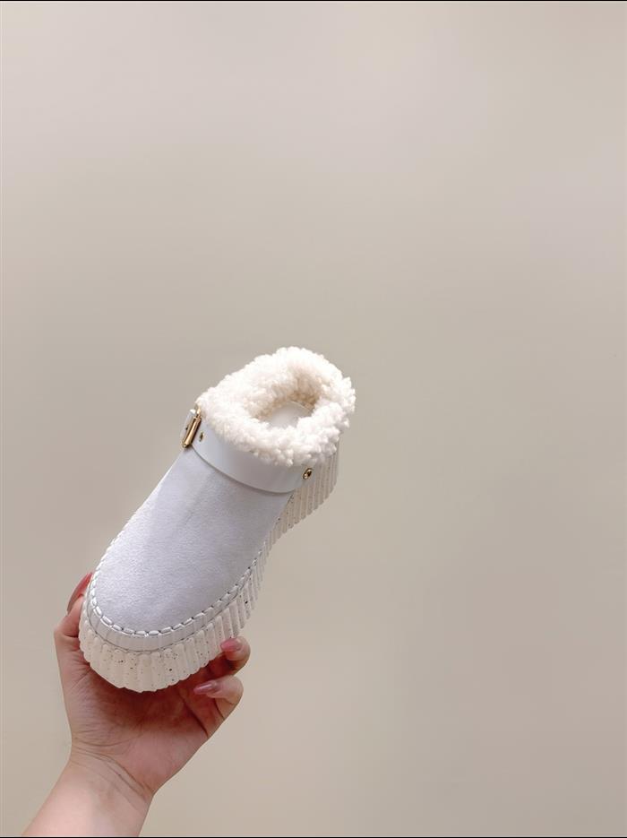 20251128165030675 340